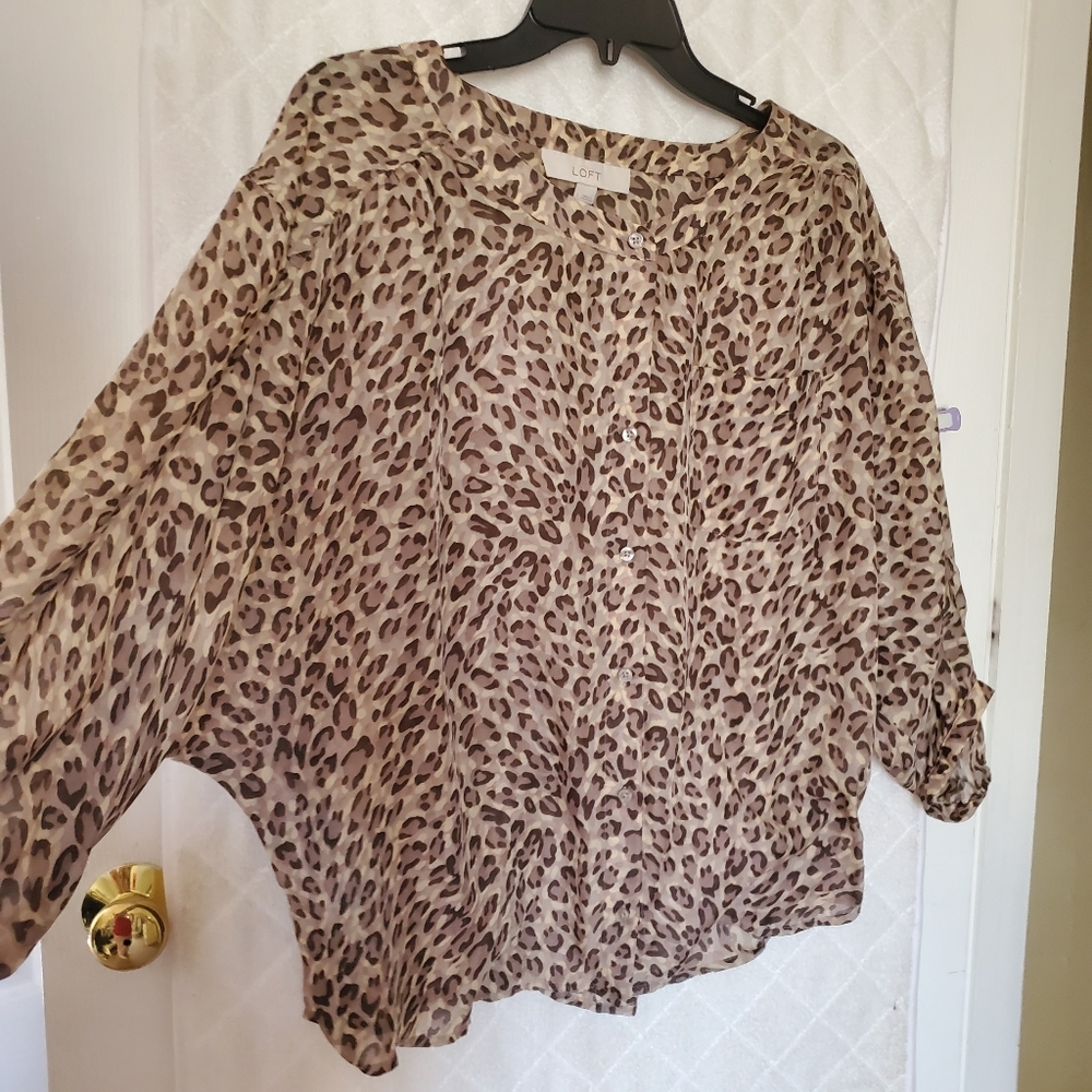 Animals print blouse